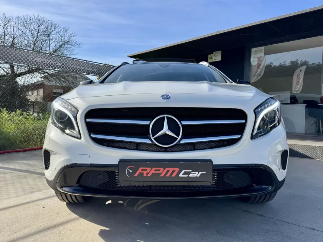 Mercedes-Benz GLA 180 2016 - 17999 EUR, 180000 km - AUTO.MOTO.pt - 180000km - foto 2 de 24