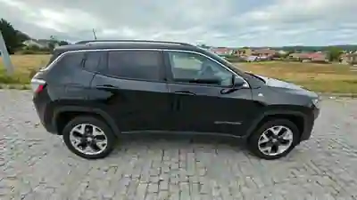 Jeep Compass 2017 - 17500 EUR, 221000 km - foto 5 de 10