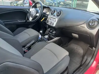 Alfa Romeo MiTo 2011 - 7650 EUR, 77076 km - AUTO.MOTO.pt - 77076km - foto 21 de 26