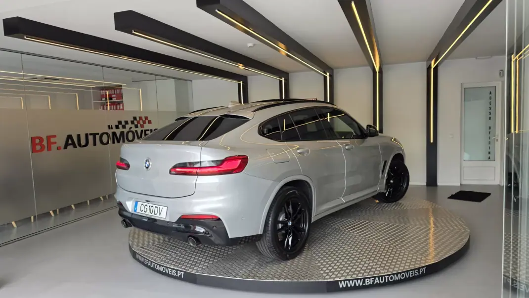 BMW X4 2021 - 37750 EUR, 169595 km - AUTO.MOTO.pt - 169595km - foto 19 de 74