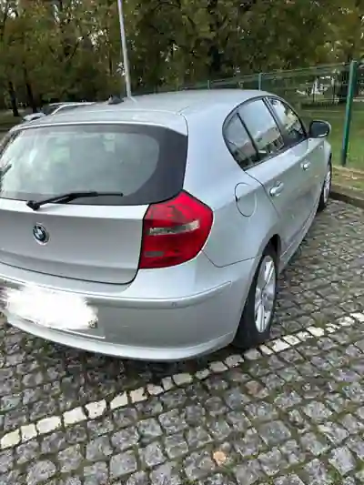 BMW 118 2010 - 6748 EUR, 356000 km - AUTO.MOTO.pt - 356000km - foto 3 de 12