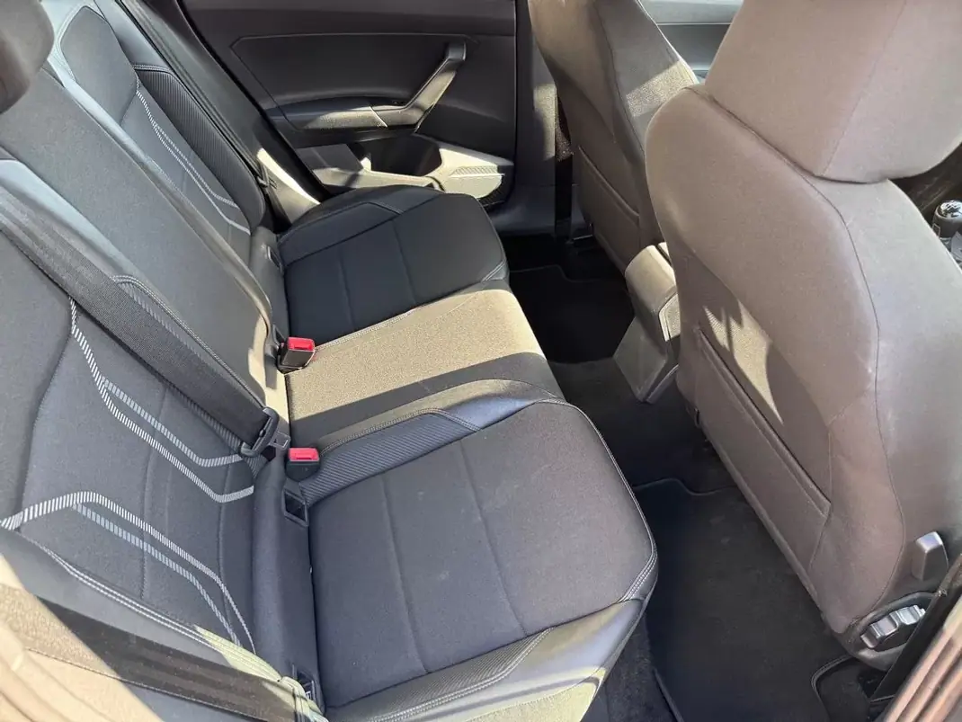 Volkswagen Polo 2018 - 14900 EUR, 186328 km - 186328km - foto 18 de 32