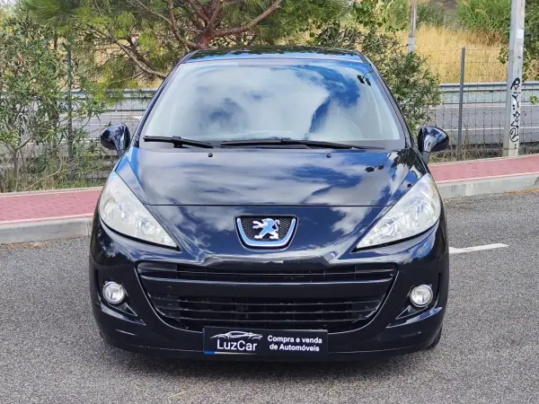 Peugeot 207 2011 - 5480 EUR, 219000 km - AUTO.MOTO.pt - 219000km - foto 3 de 38