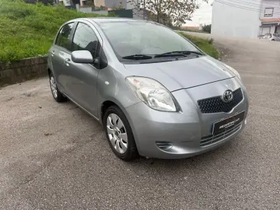 Toyota Yaris 2006 - 7450 EUR, 168000 km - AUTO.MOTO.pt - 168000km - foto 3 de 25