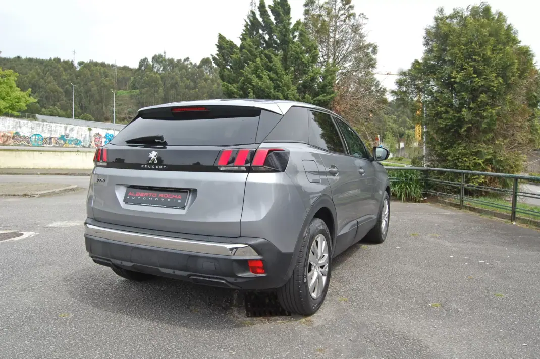 Peugeot 3008 2016 - 14750 EUR, 169391 km - AUTO.MOTO.pt - 169391km - foto 5 de 10