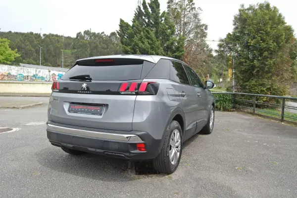 Peugeot 3008 2016 - 14750 EUR, 169391 km - AUTO.MOTO.pt - 169391km - foto 5 de 10