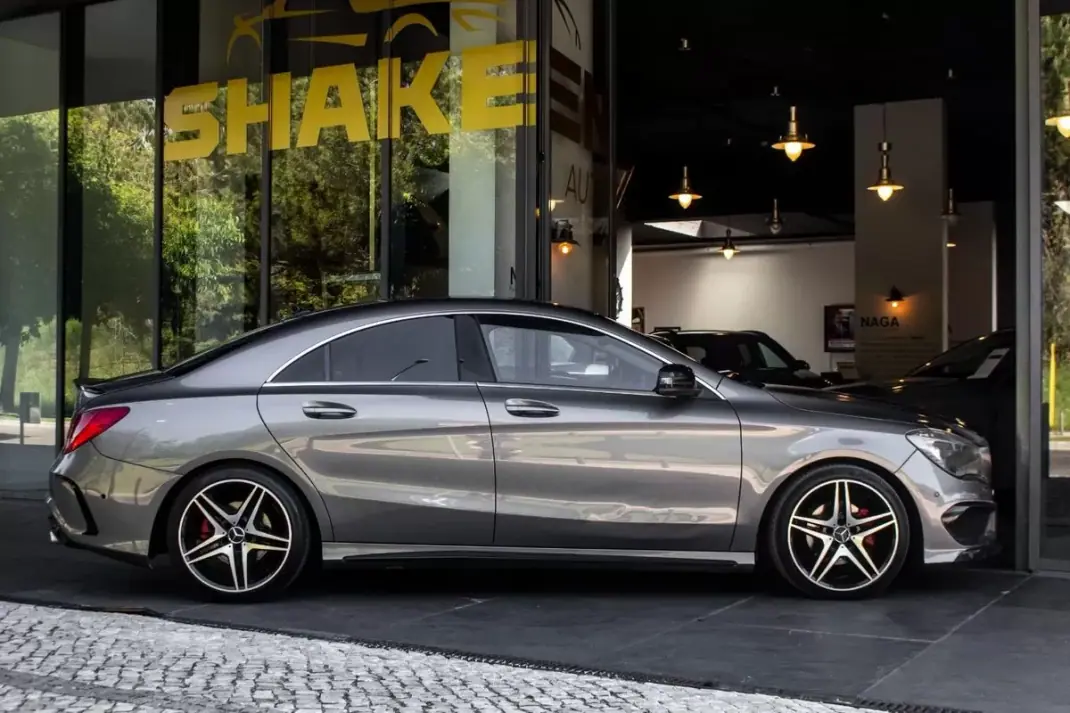 Mercedes-Benz CLA 200 2014 - 16450 EUR, 260032 km - AUTO.MOTO.pt - 260032km - foto 5 de 31