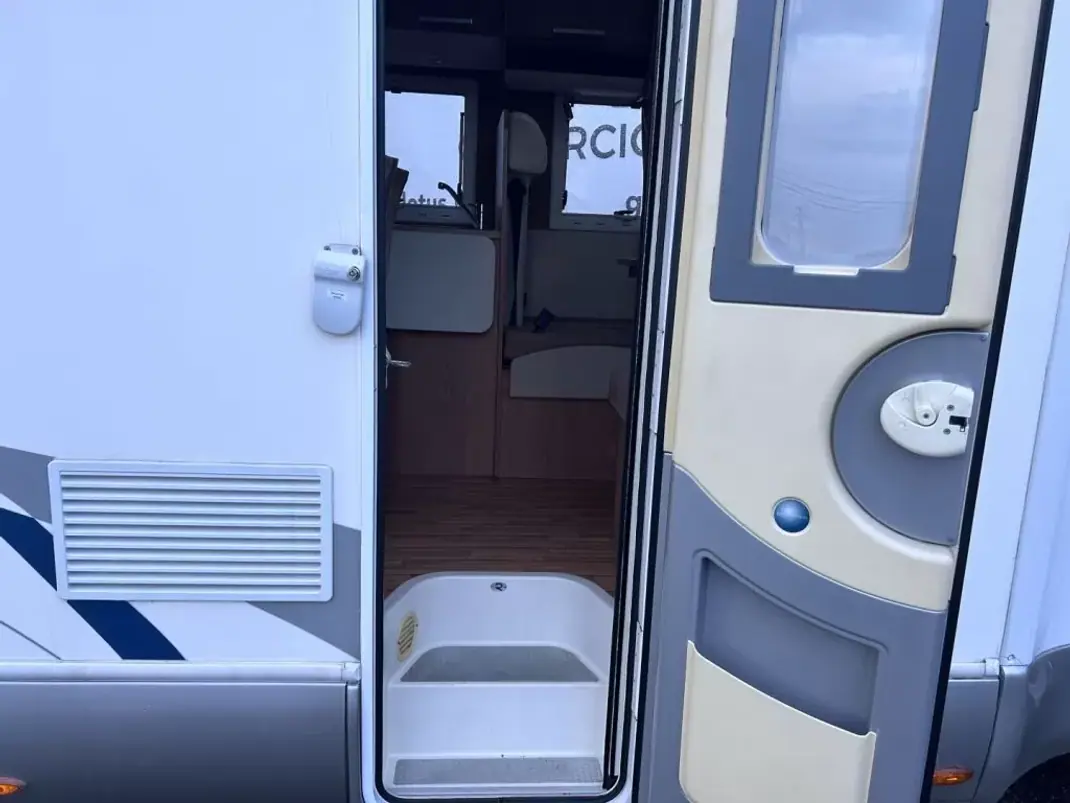 Fiat Ducato 2011 - 47500 EUR, 77530 km - AUTO.MOTO.pt - 77530km - foto 6 de 22