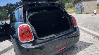 MINI 3 Portas 2017 - 14990 EUR, 95000 km - AUTO.MOTO.pt - 95000km - foto 13 de 32