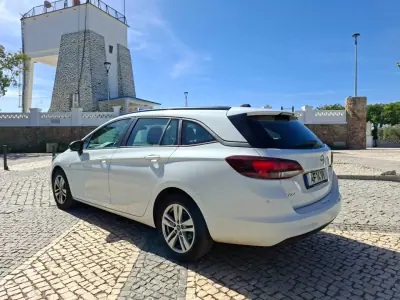 Opel Astra Sports Tourer 2021 - 11900 EUR, 115152 km - 115152km - foto 4 de 22