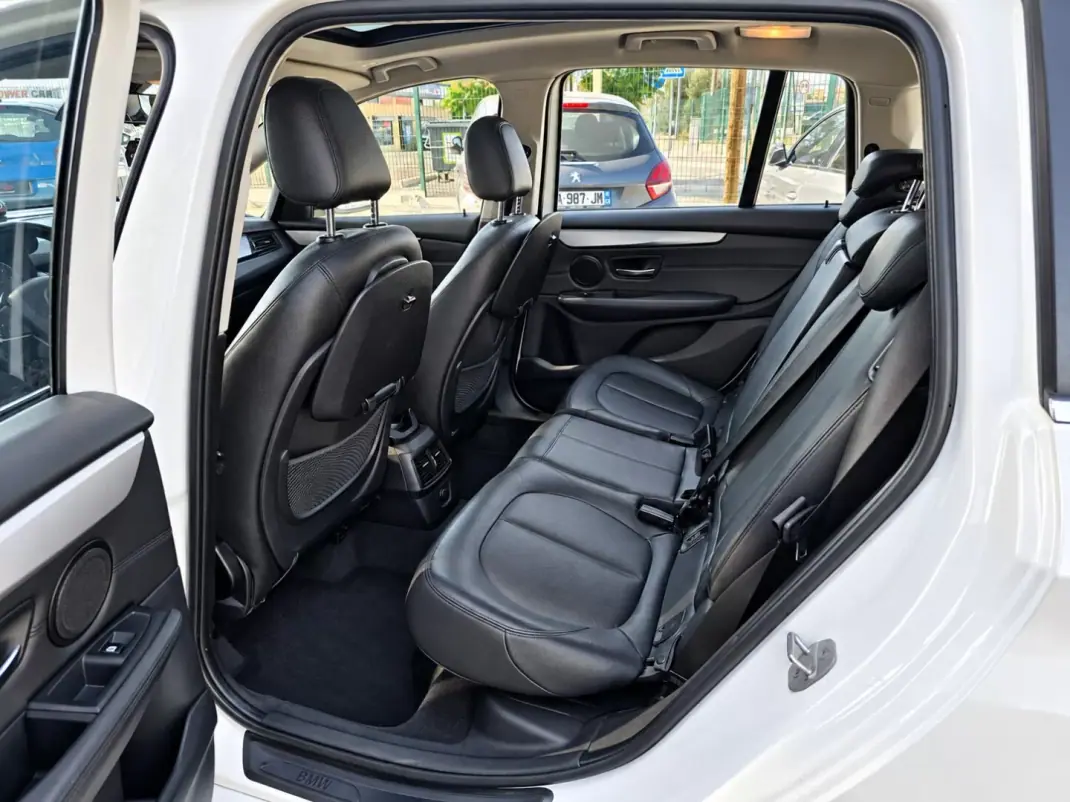 BMW 216 Gran Tourer 2015 - 10900 EUR, 260000 km - 260000km - foto 9 de 18