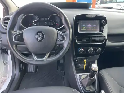Renault Clio Break 2016 - 12950 EUR, 138423 km - AUTO.MOTO.pt - 138423km - foto 10 de 12