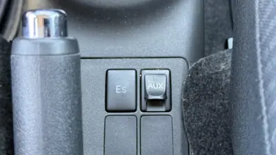 Toyota Yaris 2010 - 8700 EUR, 69707 km - AUTO.MOTO.pt - 69707km - foto 25 de 35