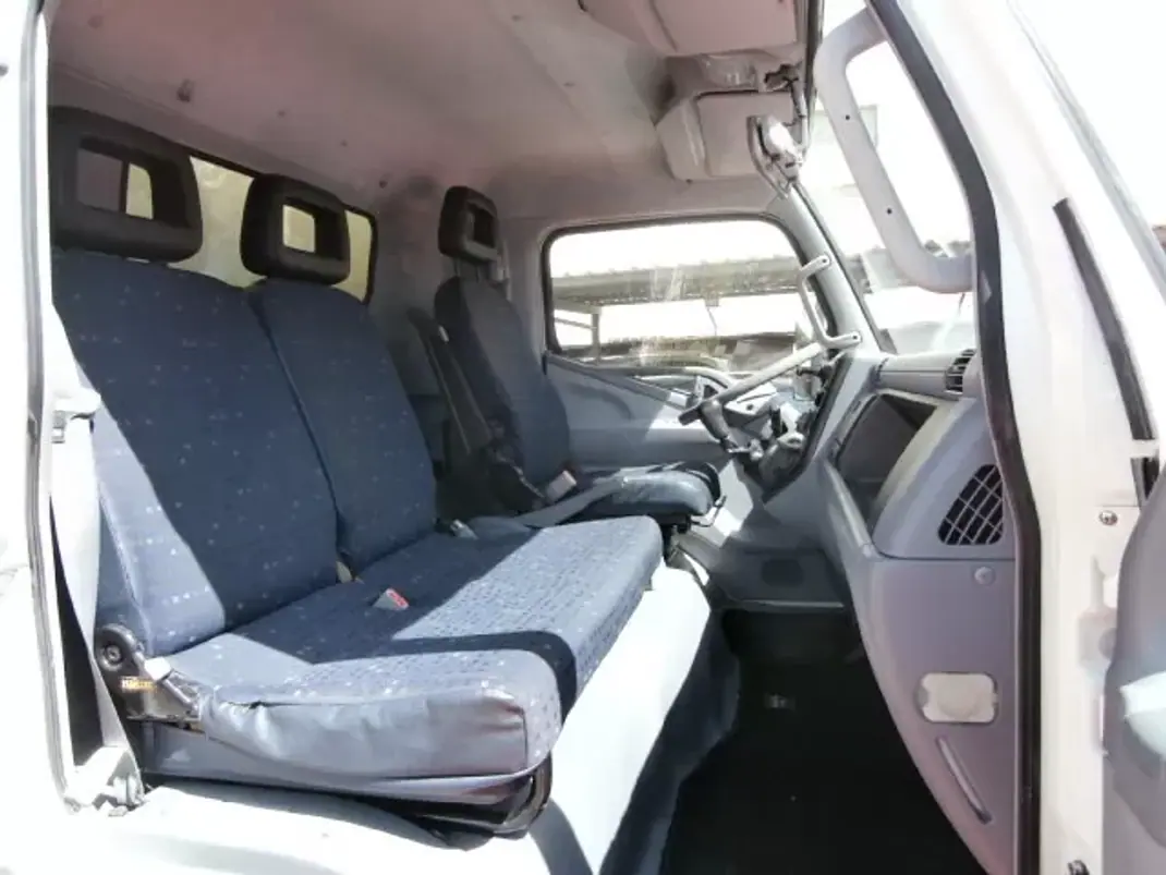 Mitsubishi 2007 - 19000 EUR, 154309 km - AUTO.MOTO.pt - 154309km - foto 22 de 25