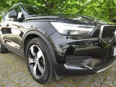 Volvo XC 40 2019 - 29490 EUR, 70000 km - AUTO.MOTO.pt - 70000km - foto 23 de 60