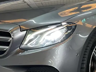 Mercedes-Benz E 300 2019 — foto 5 de 20
