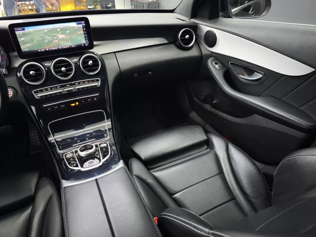 Mercedes-Benz C 220 2018 - 30950 EUR, 102676 km - AUTO.MOTO.pt - 102676km - foto 30 de 47