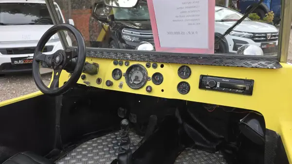 Volkswagen Buggy 1968 - 15000 EUR, 26000 km - AUTO.MOTO.pt - 26000km - foto 17 de 19