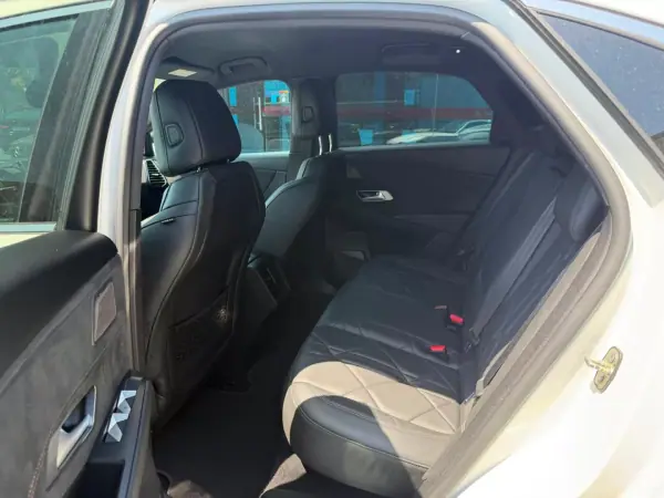 DS DS7 2019 - 22700 EUR, 141000 km - AUTO.MOTO.pt - 141000km - foto 10 de 12