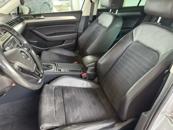 Volkswagen Passat Variant 2015 - 13950 EUR, 242286 km - AUTO.MOTO.pt - 242286km - foto 23 de 36