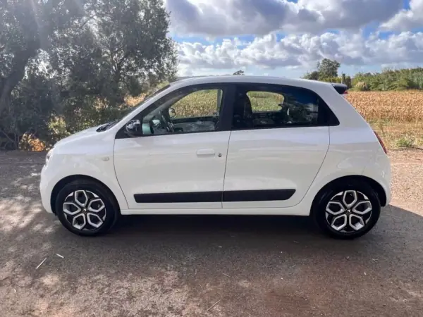 Renault Twingo 2022 - 15750 EUR, 11000 km - AUTO.MOTO.pt - 11000km - foto 5 de 46