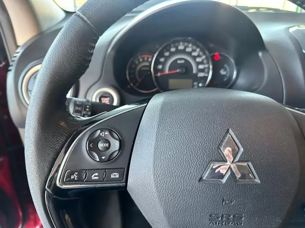 Mitsubishi Space Star 2019 - 12990 EUR, 9440 km - 9440km - foto 10 de 23