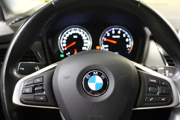 BMW 225xe Active Tourer 2019 - 19600 EUR, 44476 km - AUTO.MOTO.pt - 44476km - foto 21 de 30