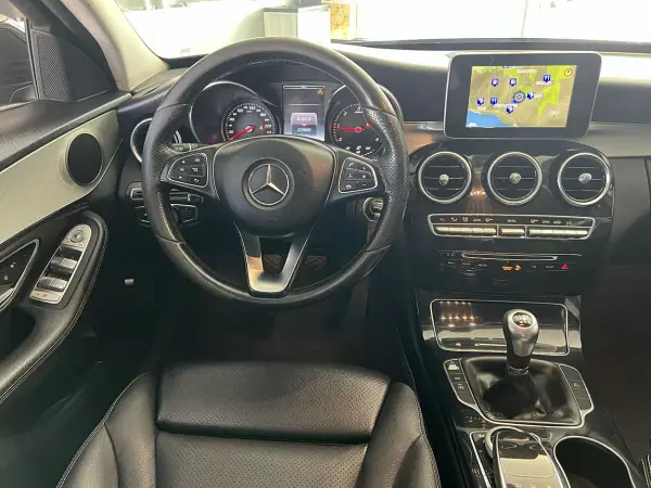 Mercedes-Benz C 200 2015 - 15900 EUR, 229781 km - AUTO.MOTO.pt - 229781km - foto 9 de 23