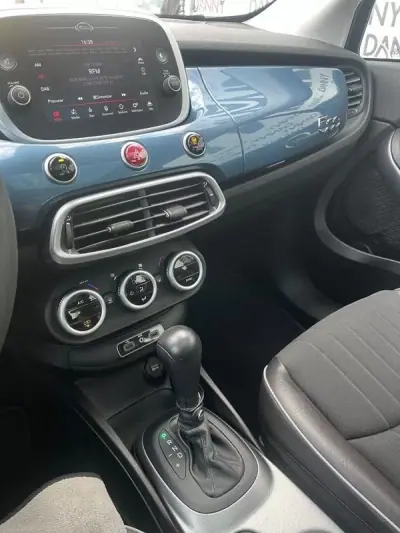 Fiat 500X 2018 - 15900 EUR, 100000 km - AUTO.MOTO.pt - 100000km - foto 13 de 15