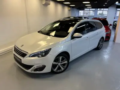 Peugeot 308 SW 2015 - 12990 EUR, 115000 km - AUTO.MOTO.pt - 115000km - foto 14 de 28