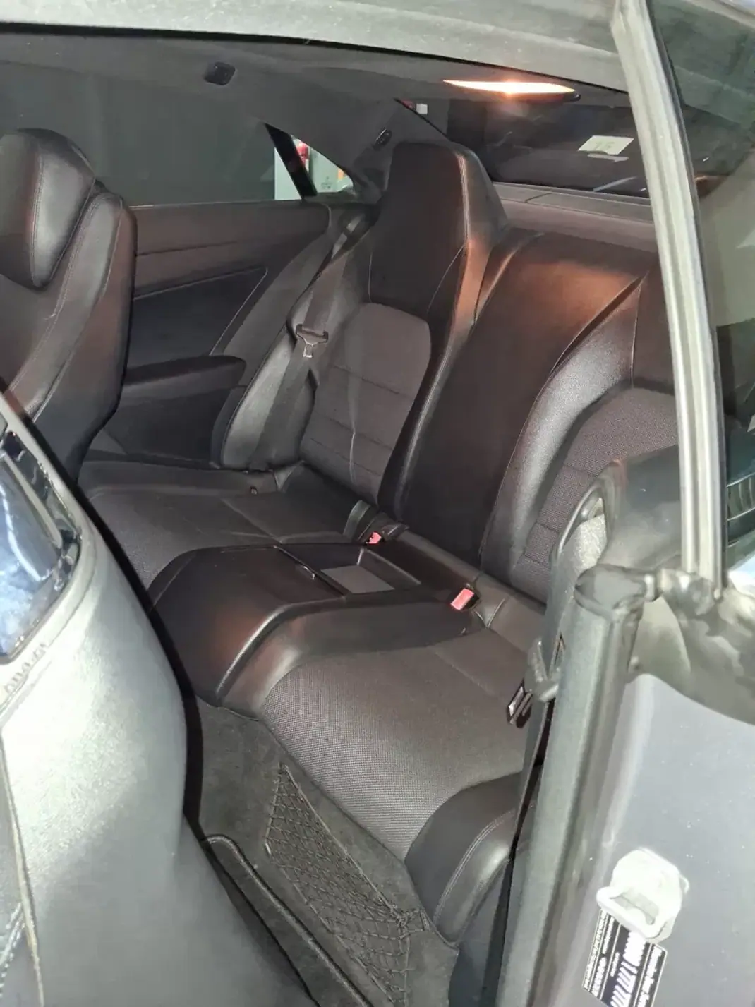 Mercedes-Benz E 250 2009 - 14790 EUR, 201614 km - 201614km - foto 13 de 15