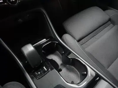 Volvo XC 40 2022 - 24999 EUR, 111000 km - AUTO.MOTO.pt - 111000km - foto 30 de 38