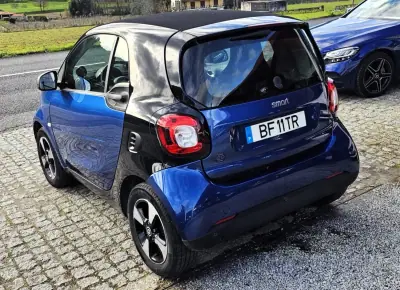 Smart Fortwo Cabrio 2021 - 12999 EUR, 30000 km - AUTO.MOTO.pt - 30000km - foto 3 de 19
