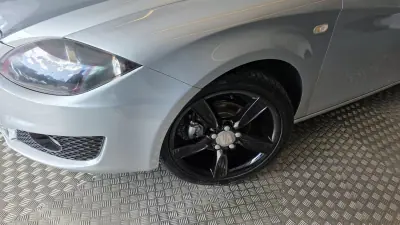 SEAT Leon 2011 - 8900 EUR, 188295 km - AUTO.MOTO.pt - 188295km - foto 27 de 52