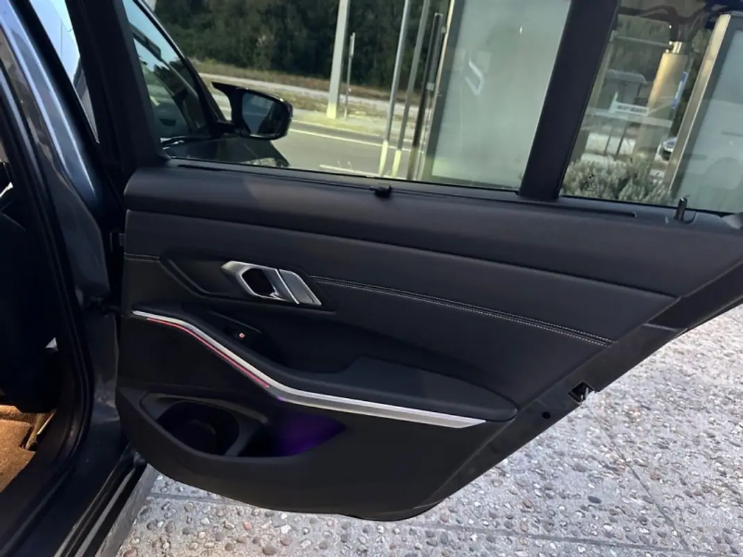 BMW 320 2019 - 32999 EUR, 160700 km - AUTO.MOTO.pt - 160700km - foto 59 de 60