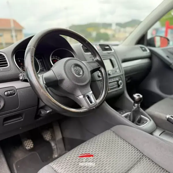 Volkswagen Golf 2011 - 9500 EUR, 188000 km - AUTO.MOTO.pt - 188000km - foto 6 de 18