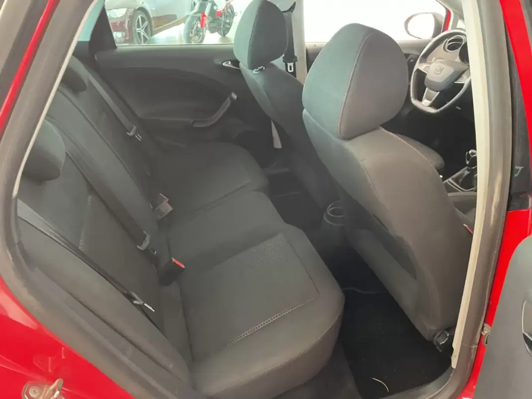 SEAT Ibiza ST 2014 - 12900 EUR, 97000 km - AUTO.MOTO.pt - 97000km - foto 17 de 27
