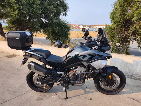 CFMOTO IBEX 800 T 2025 - 7000 EUR, 20000 km - AUTO.MOTO.pt - 20000km - foto 3 de 8