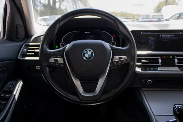 BMW 330 2022 - 22990 EUR, 156515 km - AUTO.MOTO.pt - 156515km - foto 23 de 52