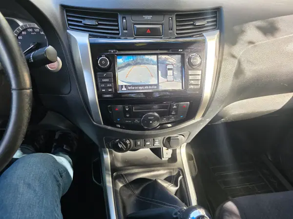 Nissan Navara 2017 - 22250 EUR, 188270 km - AUTO.MOTO.pt - 188270km - foto 9 de 14