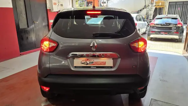 Renault Captur 2016 - 10490 EUR, 58907 km - AUTO.MOTO.pt - 58907km - foto 5 de 46