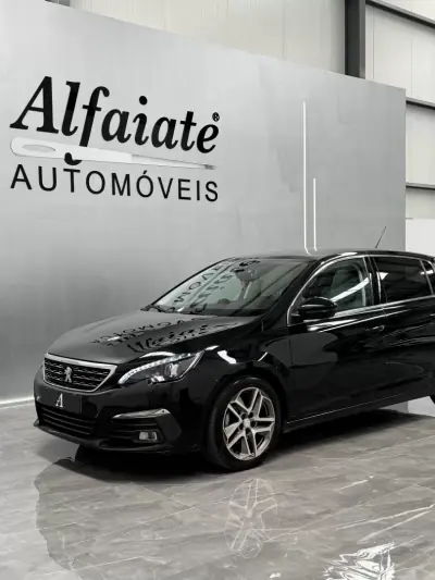 Peugeot 308 2018 - 11890 EUR, 159000 km - AUTO.MOTO.pt - 159000km - foto 2 de 35