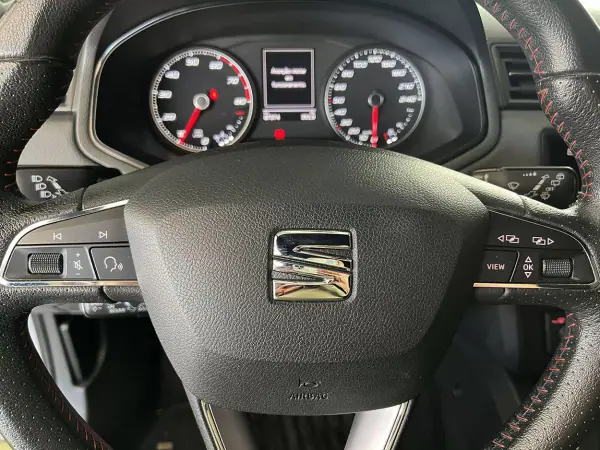 SEAT Ibiza 2019 - 14600 EUR, 87674 km - AUTO.MOTO.pt - 87674km - foto 21 de 25