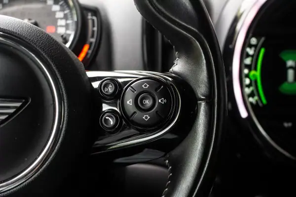 MINI Countryman 2018 - 19990 EUR, 92179 km - AUTO.MOTO.pt - 92179km - foto 15 de 44