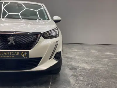 Peugeot 2008 2022 — foto 3 de 24
