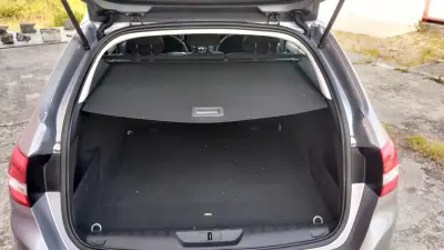 Peugeot 308 SW 2020 - 11950 EUR, 110000 km - AUTO.MOTO.pt - 110000km - foto 20 de 39