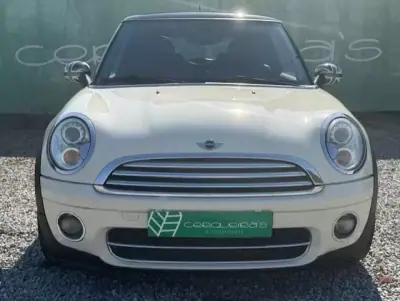 MINI Cooper 2009 - 9500 EUR, 165100 km - AUTO.MOTO.pt - 165100km - foto 2 de 30