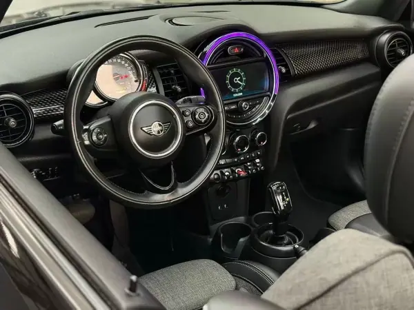 MINI 2018 - 23999 EUR, 154815 km - AUTO.MOTO.pt - 154815km - foto 22 de 35