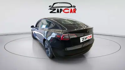 Tesla Model 3 2022 - 28500 EUR, 39200 km - AUTO.MOTO.pt - 39200km - foto 7 de 22