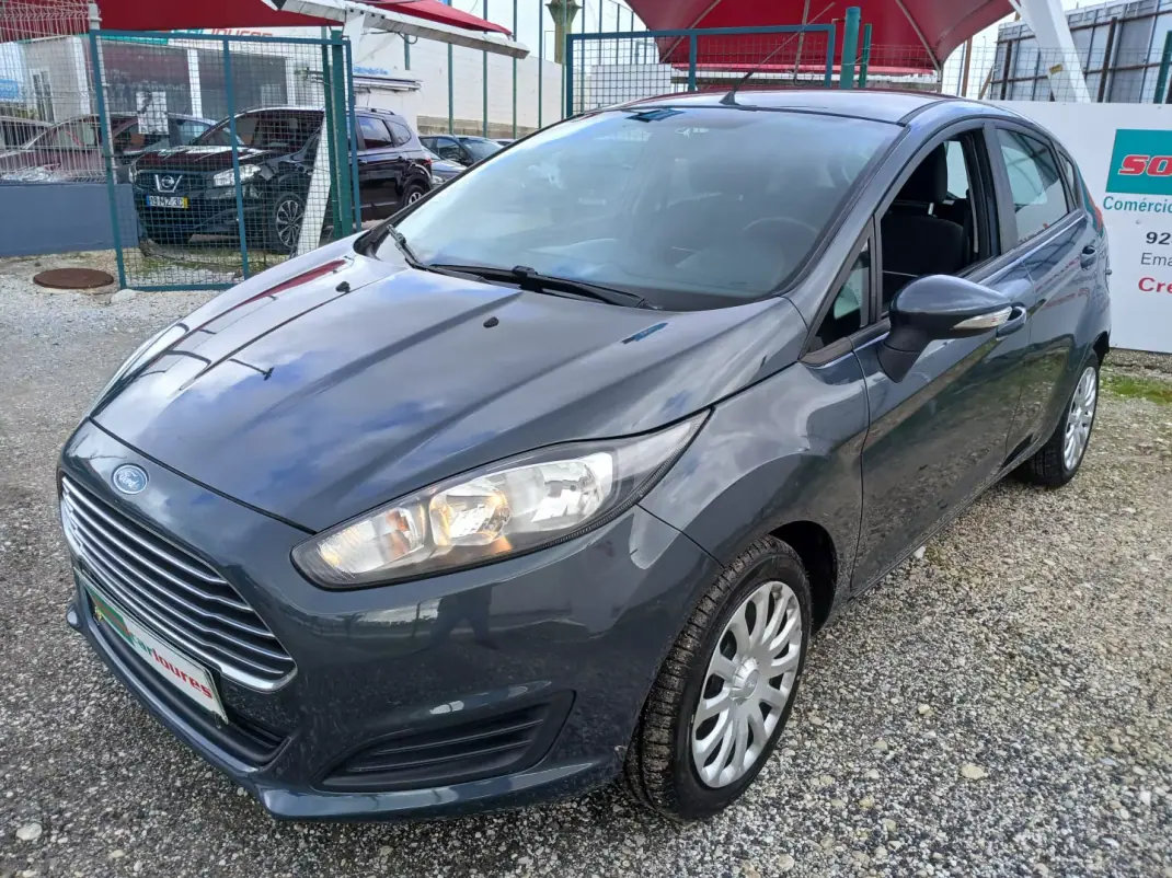 Ford Fiesta 2013 - 8150 EUR, 106782 km - AUTO.MOTO.pt - 106782km - foto 4 de 26
